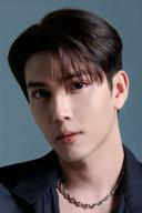 เฟโรส คาน แช่มช้อย