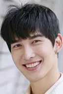 บัณฑวิช ตระกูลพานิชย์